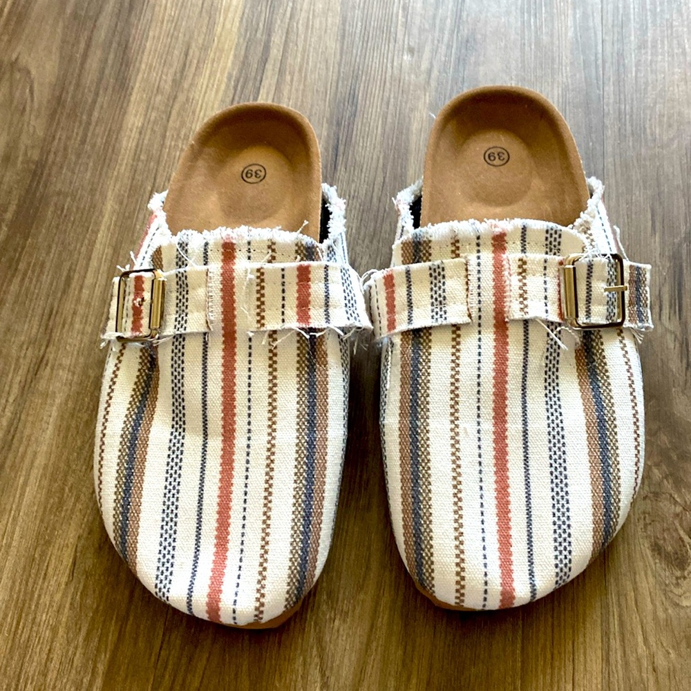 Striped canvas‎ mules with silver buckle